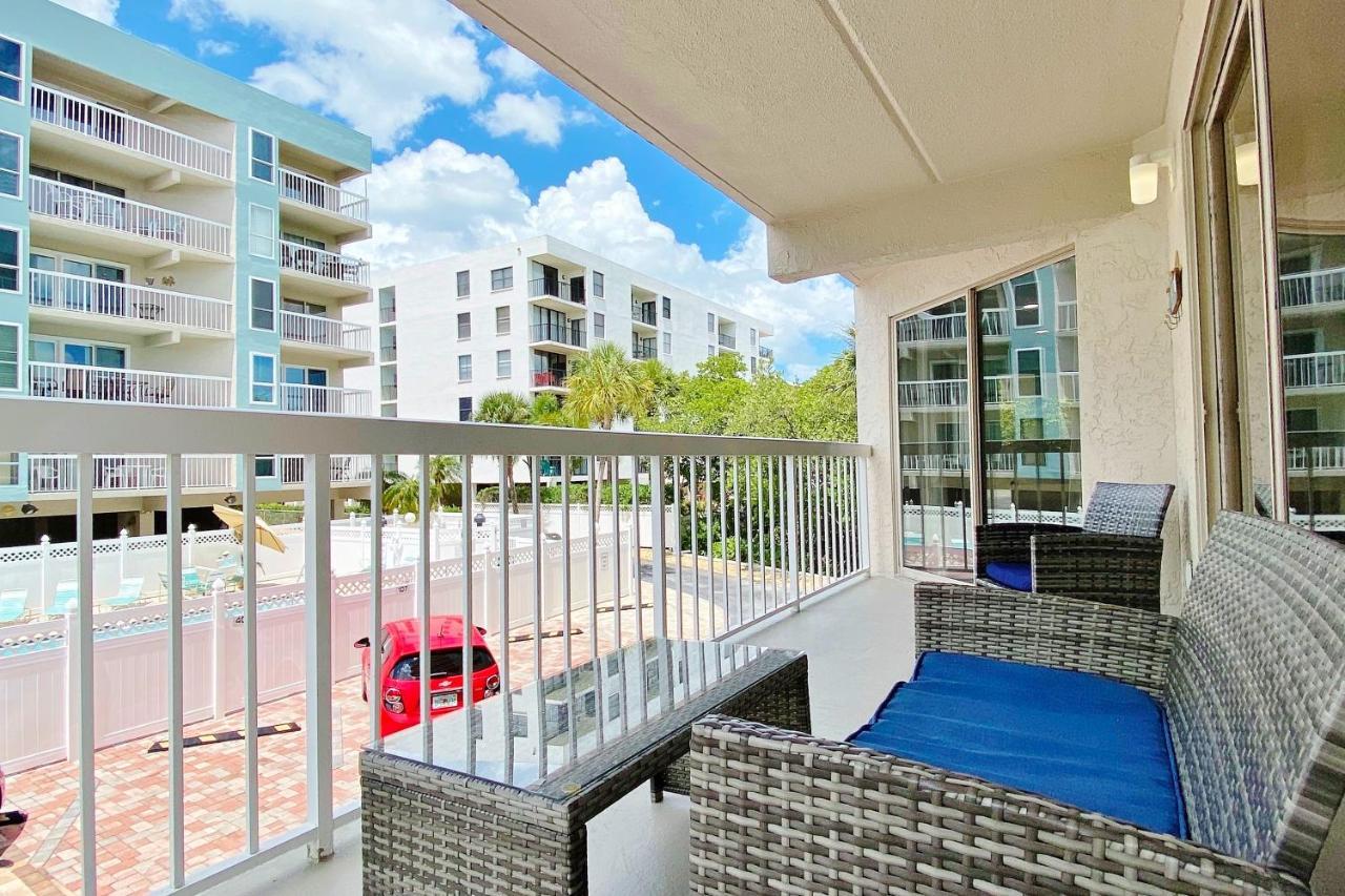 Appartamento Water View 107 Clearwater Beach Esterno foto