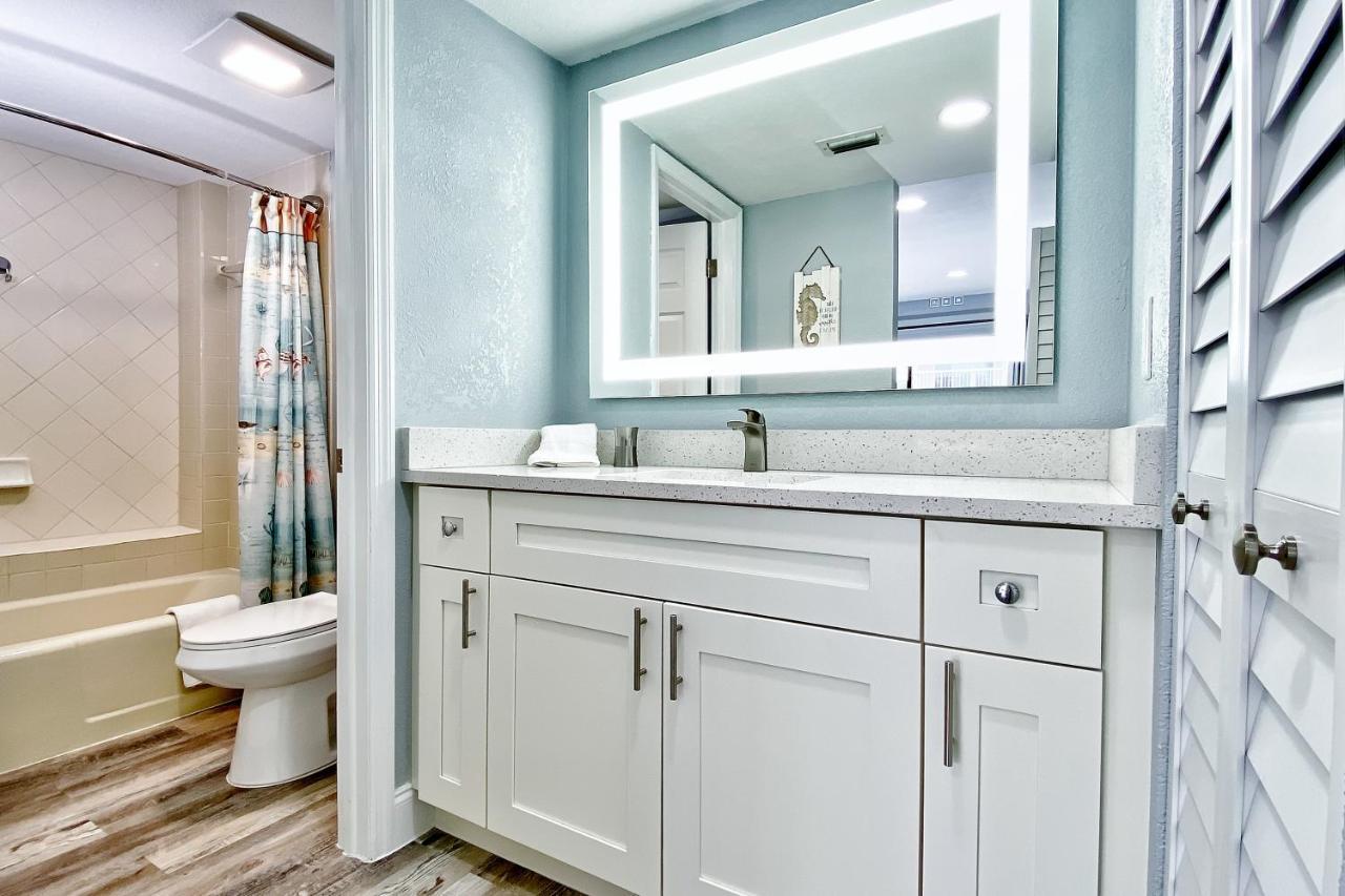 Appartamento Water View 107 Clearwater Beach Esterno foto