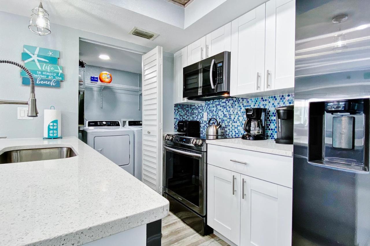 Appartamento Water View 107 Clearwater Beach Esterno foto